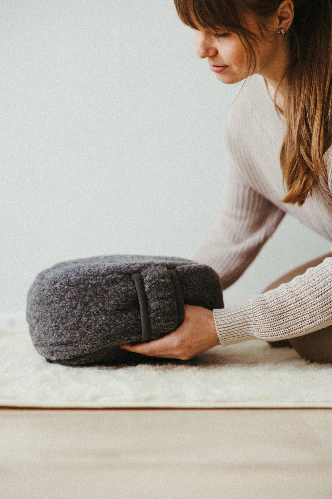 Wiano - SUMU gray yoga and meditation pillow